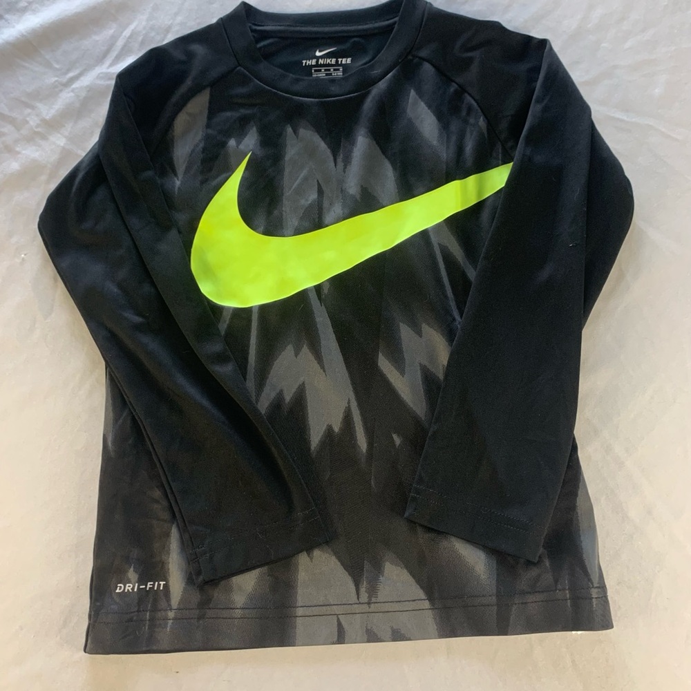 Nike Black and Neon Green Dri-FIT Long Sleeve Tee Boys Size 6